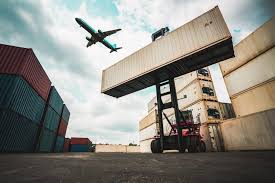 Uruguay mantiene el superávit comercial en bienes y servicios pese a los desafíos globales | Interborders